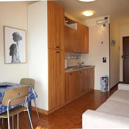Modern With Shared Pool - Beahost Porto Santa Margherita