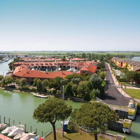 Modern With Shared Pool - Beahost Apartment Porto Santa Margherita di Caorle